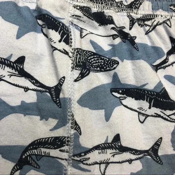 H&M Shorts Black & Blue Sharks  Size 2-3 Years - Picture 9 of 16